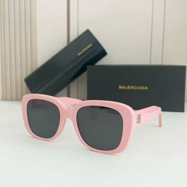 Picture of Balenciga Sunglasses _SKUfw53061351fw